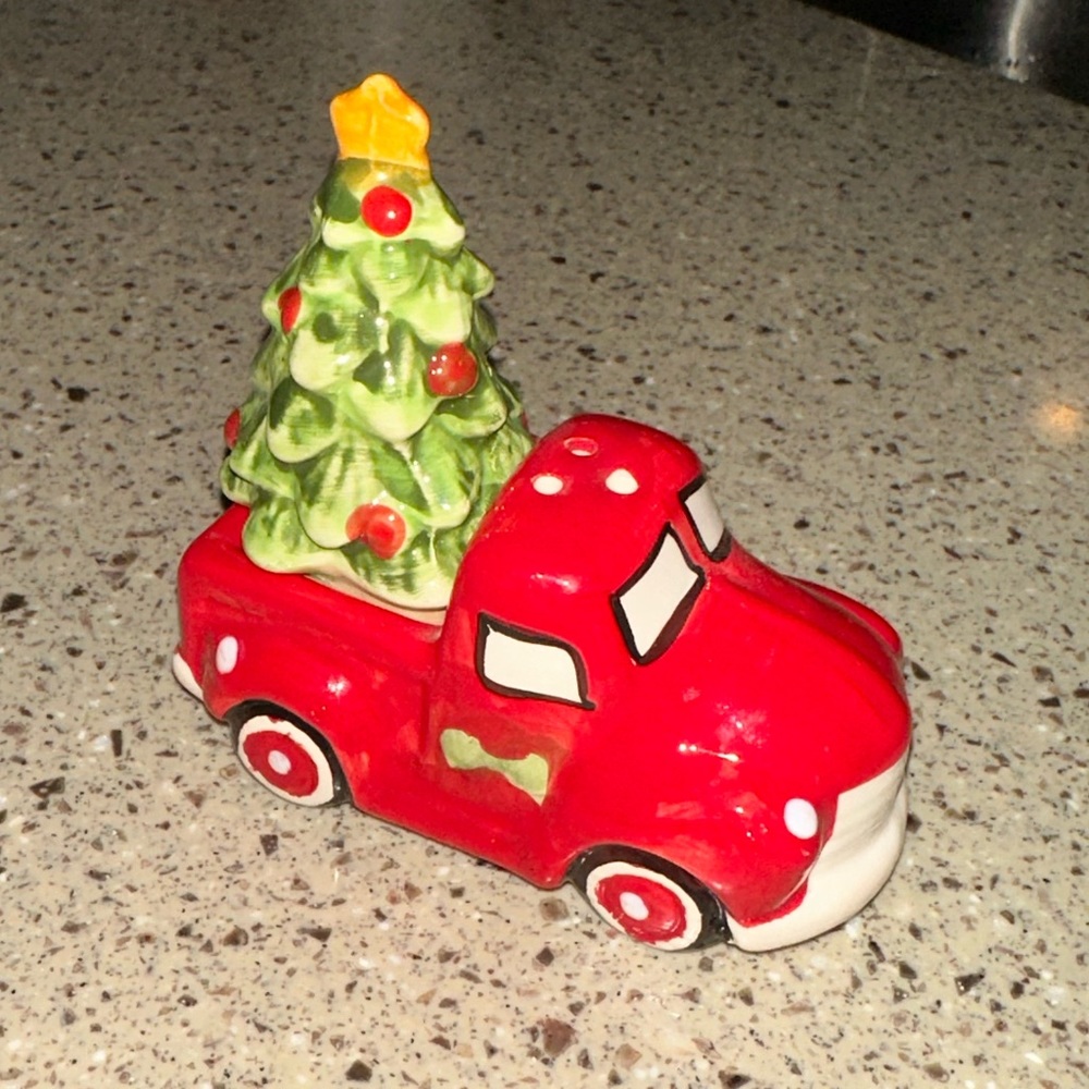 Truck and tree salt and pepper shaker
